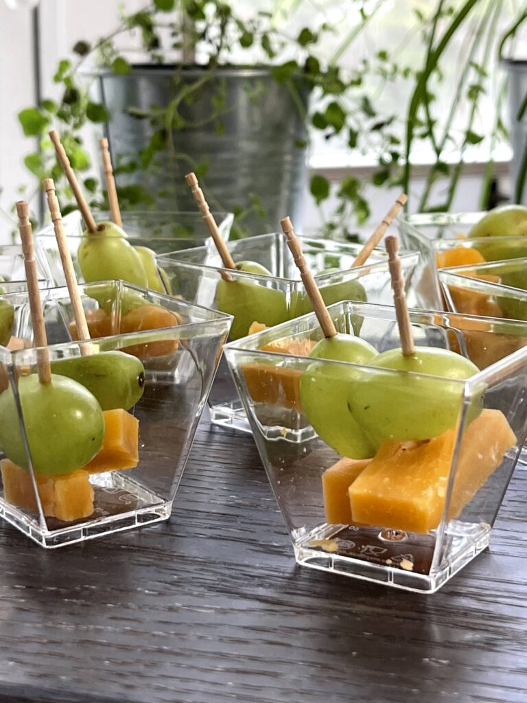 IMG_7132 grapes and gouda verrines IMG 7132